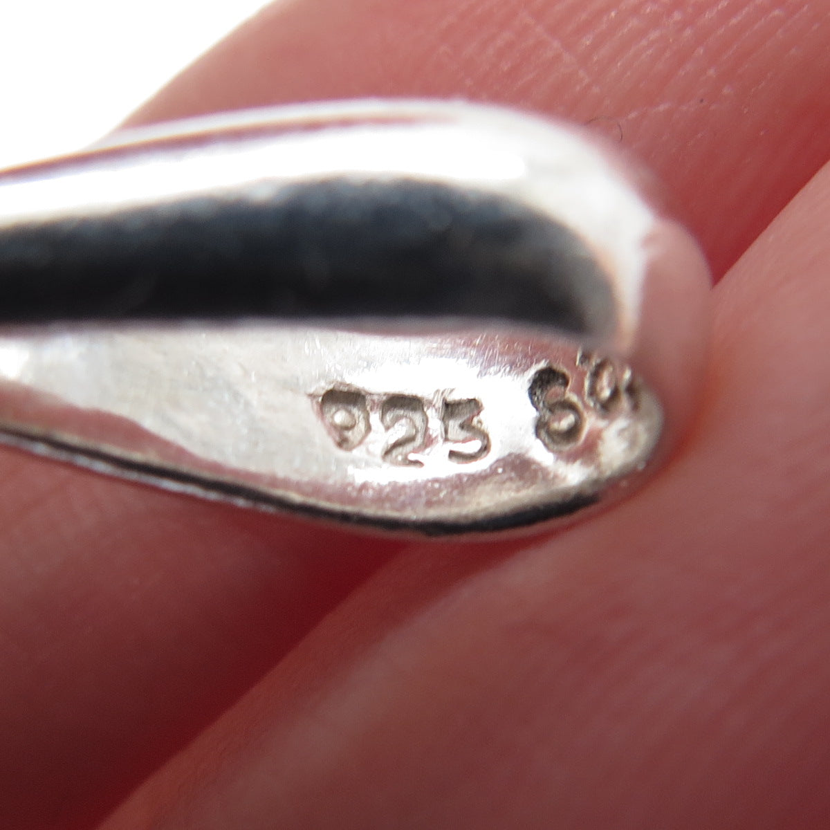 SAJEN 925 Sterling Silver Vintage Real Agate & Red Garnet Gemstone Pendant