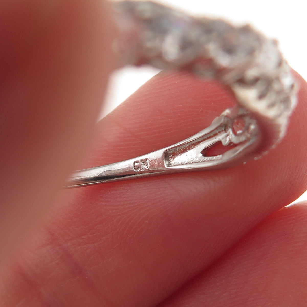 925 Sterling Silver Round-Cut C Z Crisscross Ring Size 7.5