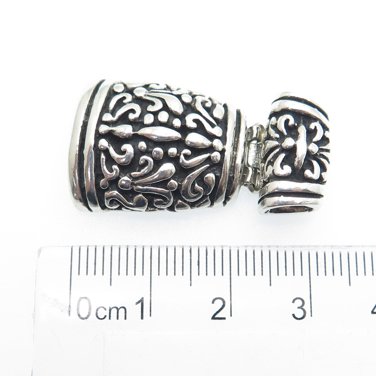 925 Sterling Silver Vintage Mexico Ethnic Pendant
