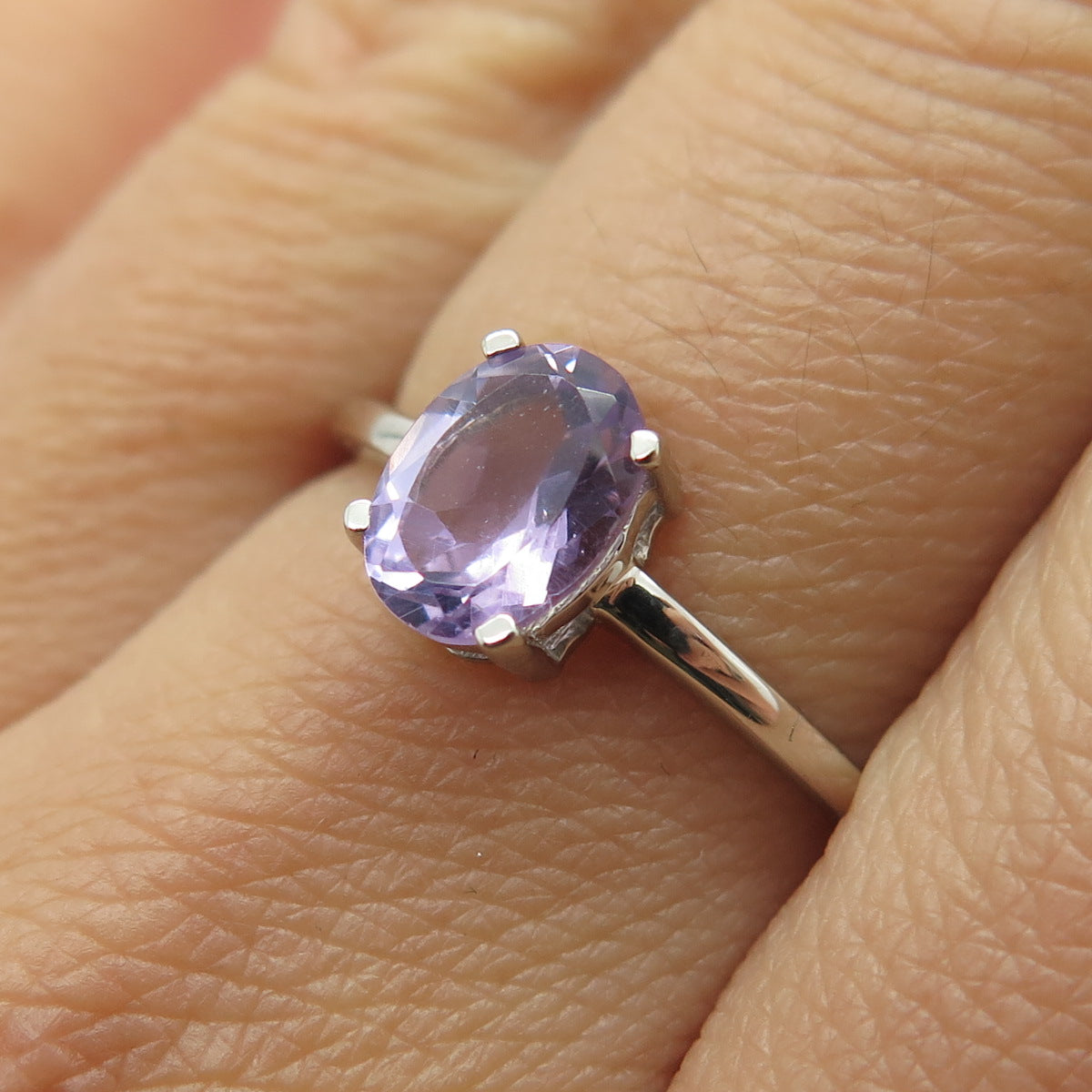 DAZZLERS 925 Sterling Silver Real Oval-Cut Amethyst Ring Size 8.25