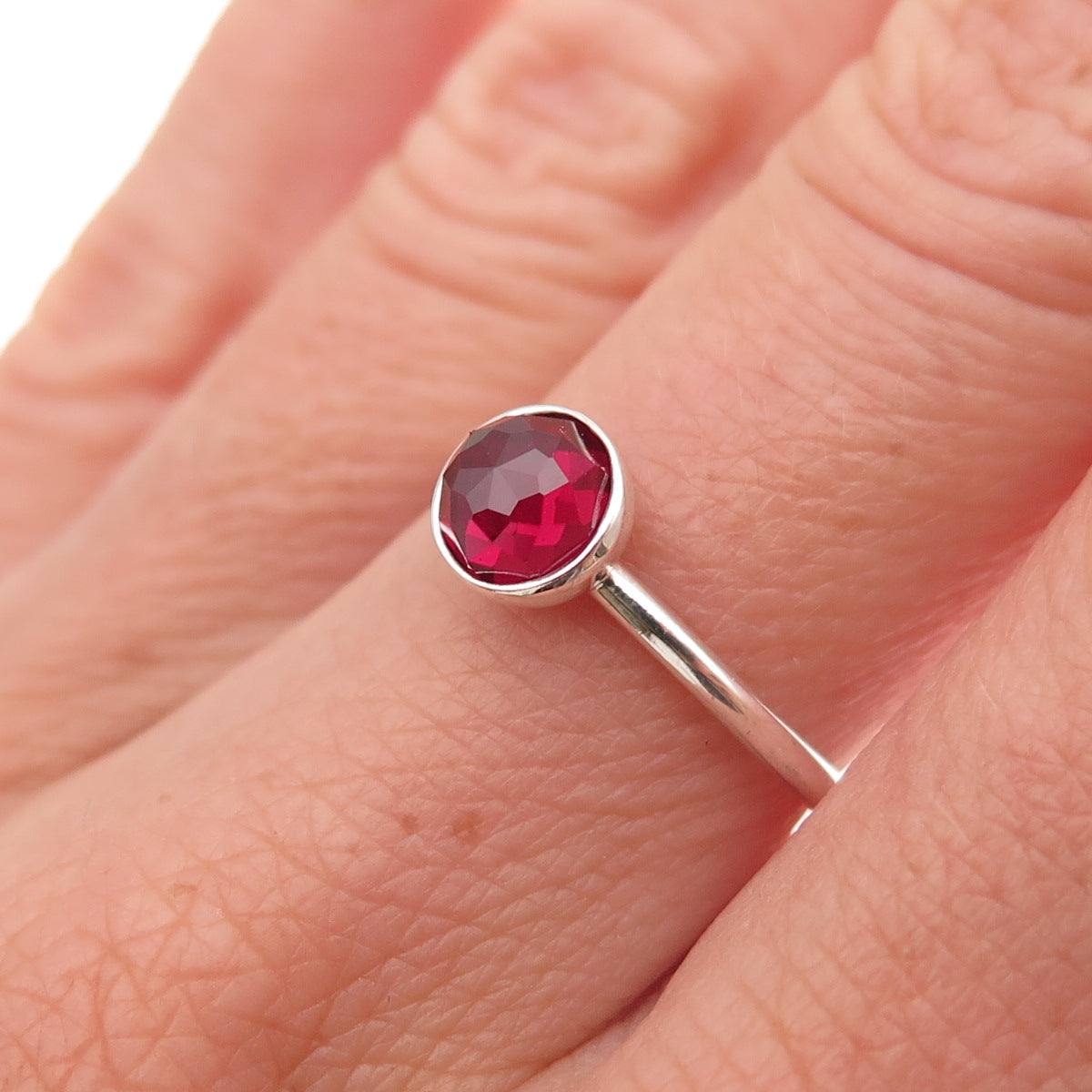 Pandora 925 Sterling Silver Lab-Created Ruby January Birthstone Ring Size 6