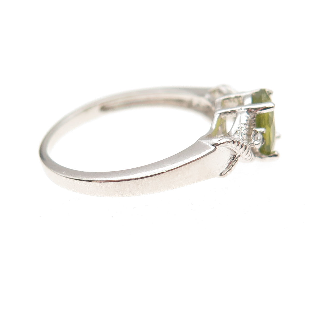 925 Sterling Silver Vintage Real Oval-Cut Peridot & C Z Ring Size 7