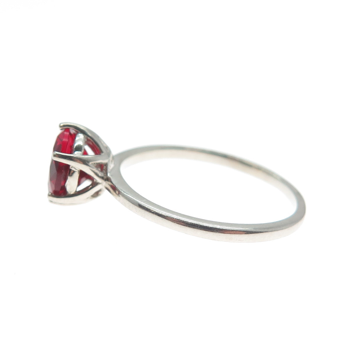 DAZZLERS 925 Sterling Silver Round-Cut Nano Red Garnet Ring Size 8
