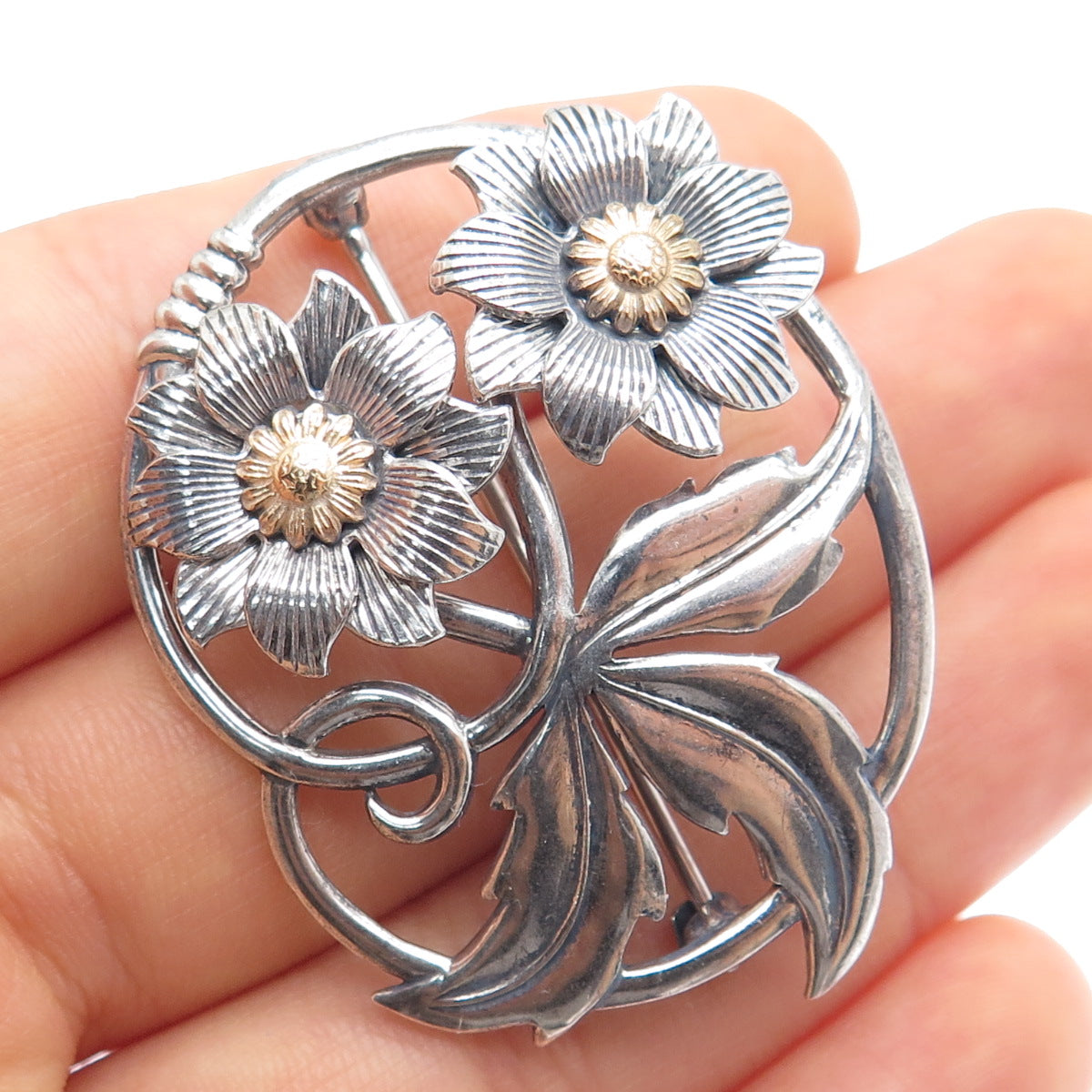 W. E. RICHARDS 925 Sterling Silver 2-Tone Antique Flower Oxidized Pin Brooch