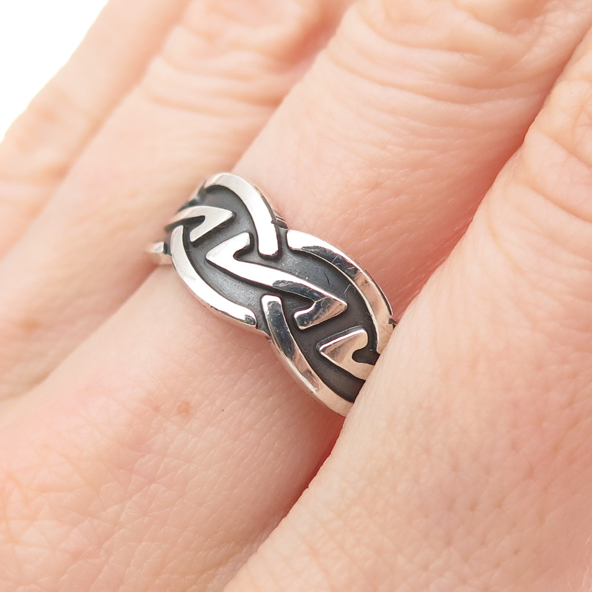 925 Sterling Silver Vintage Celtic Oxidized Band Ring Size 9