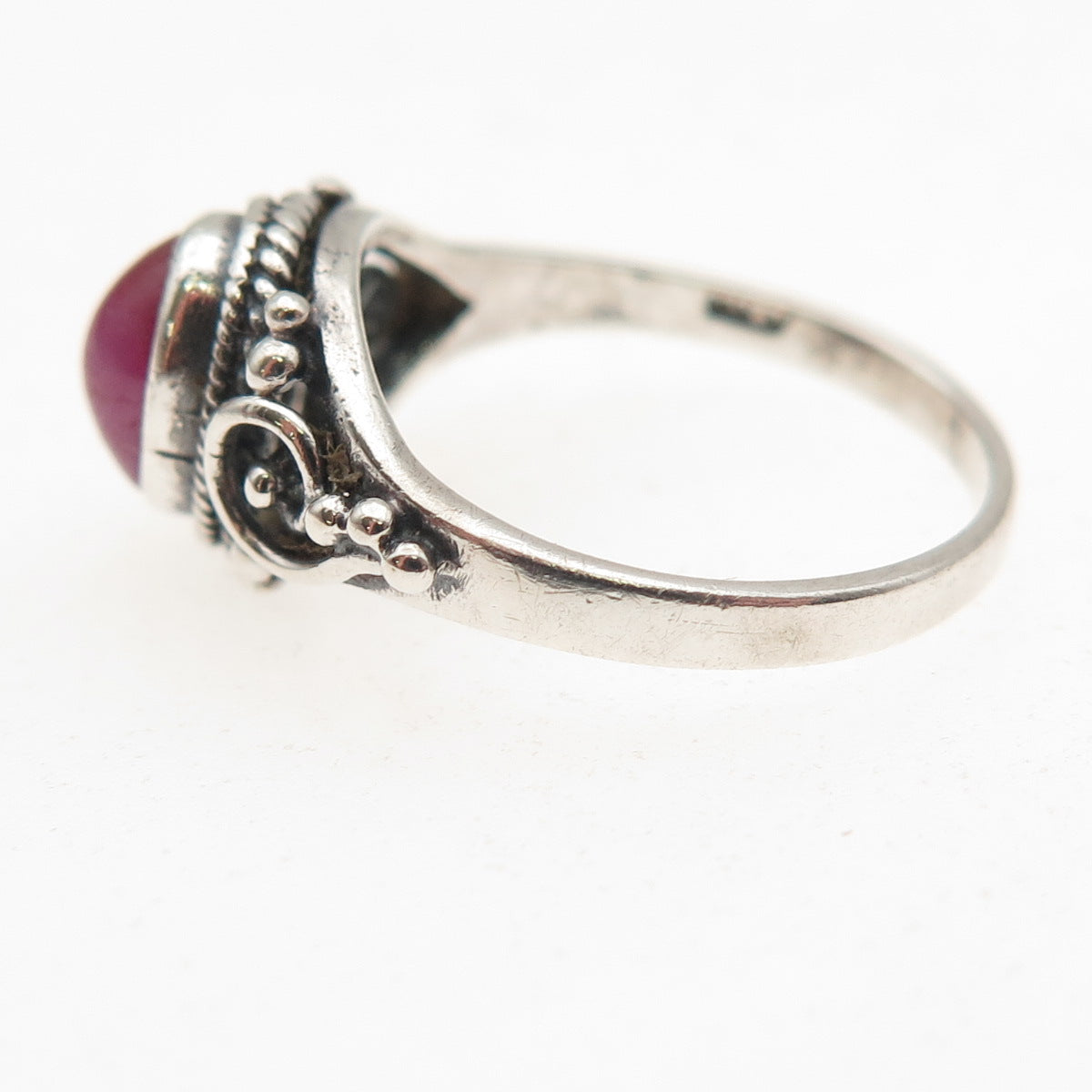 925 Sterling Silver Vintage Real Ruby Swirl Oxidized Ring Size 4.75