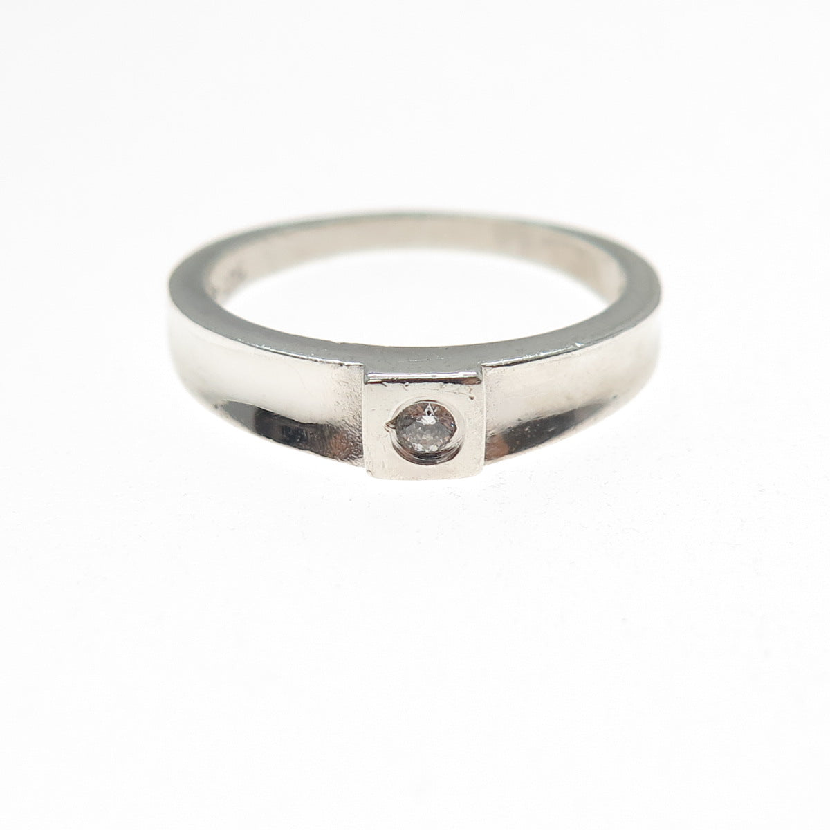 925 Sterling Silver Round-Cut C Z Ring Size 6.75