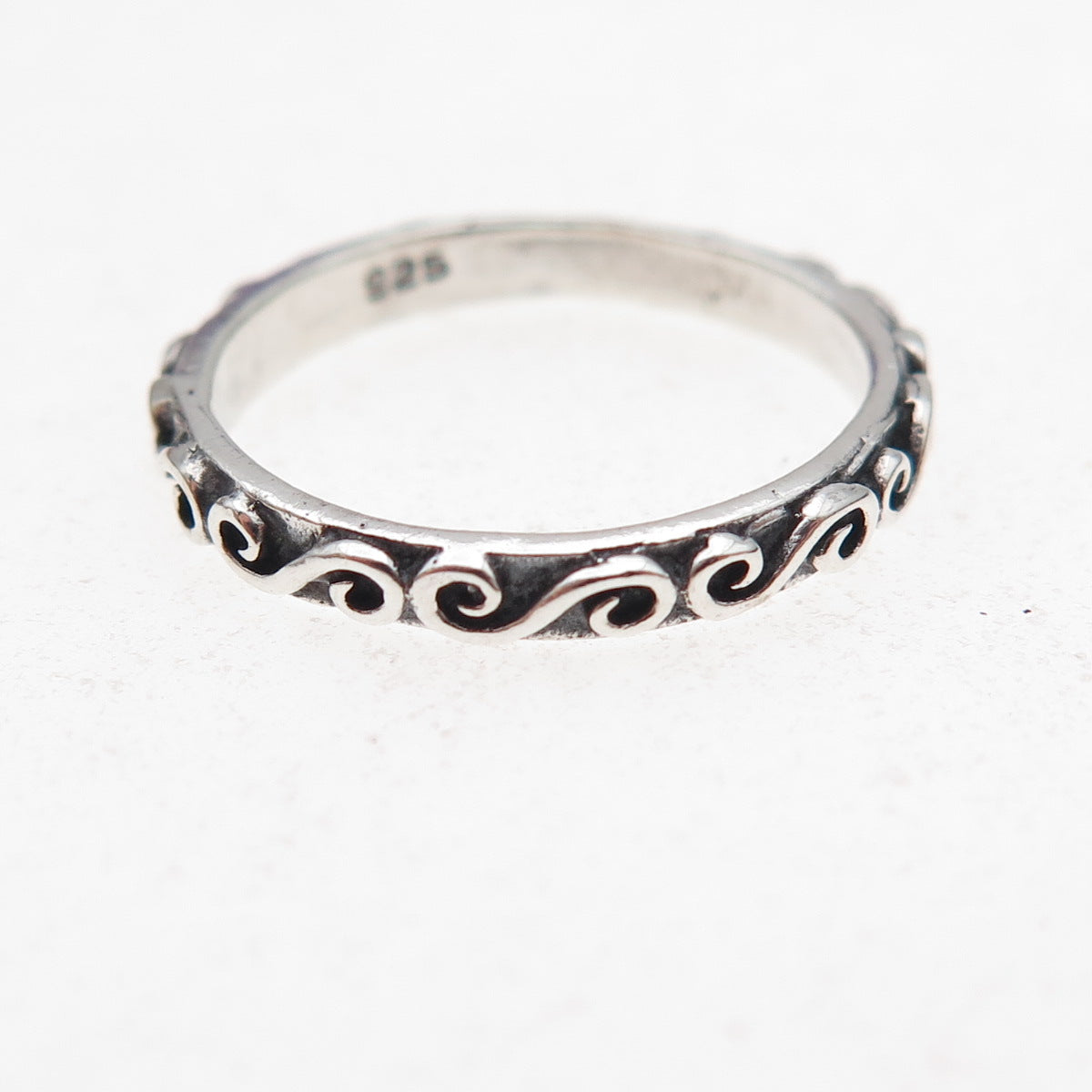 925 Sterling Silver Vintage Swirl Oxidized Band Ring Size 5