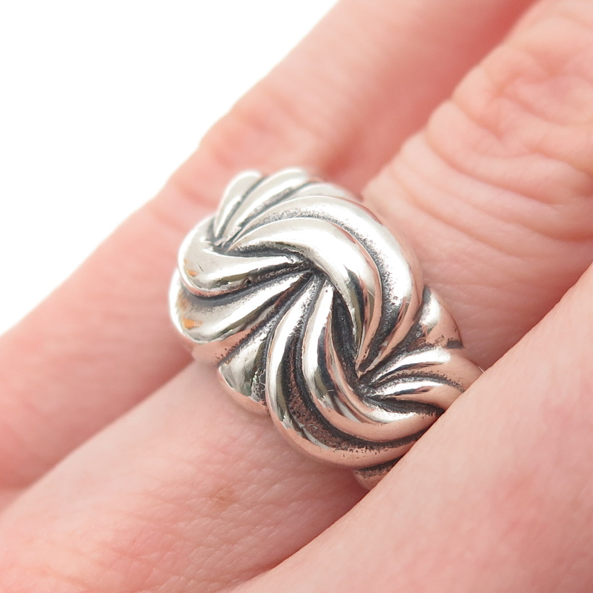 925 Sterling Silver Vintage Modernist Oxidized Ring Size 5.75