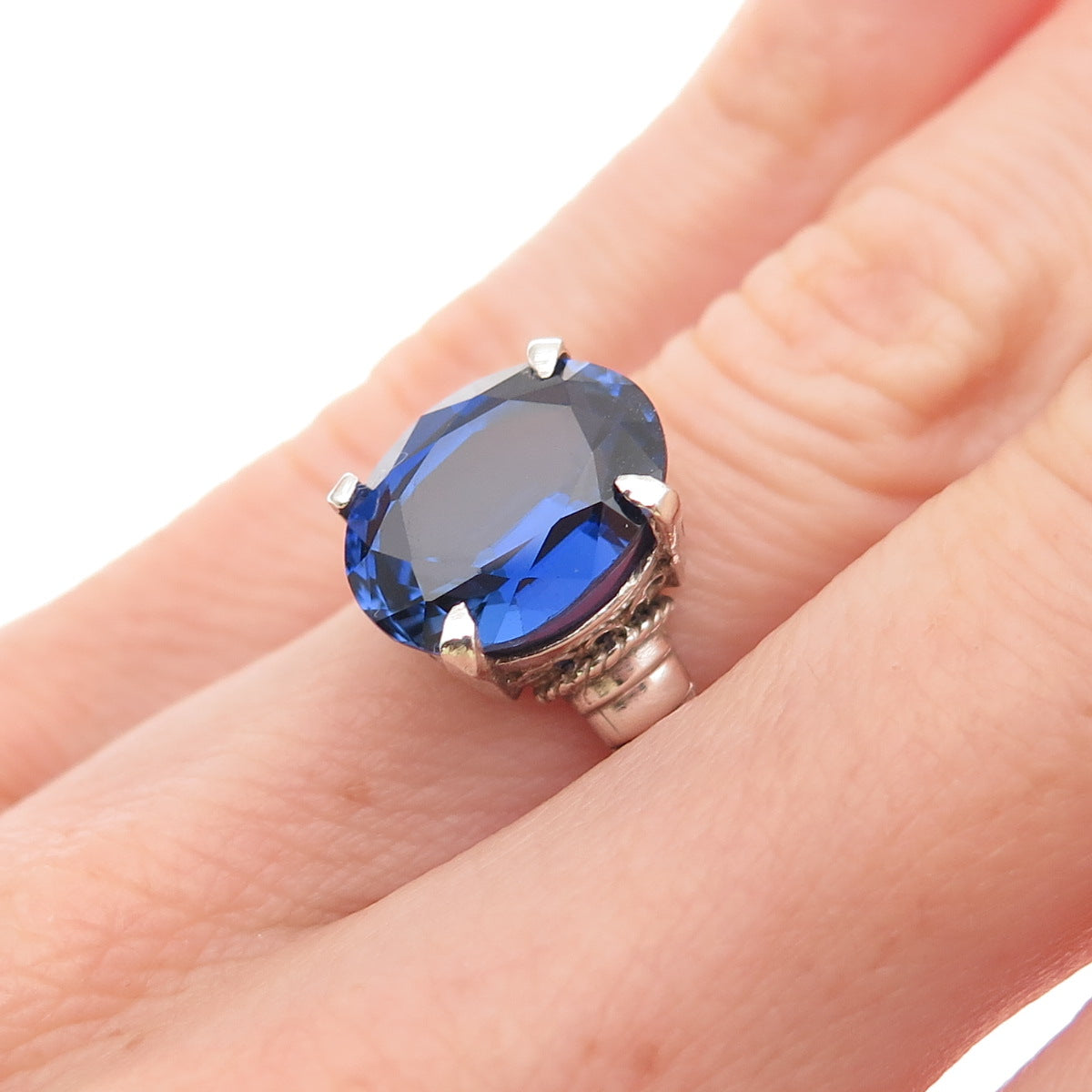 925 Sterling Silver Vintage Oval-Cut Lab-Created Sapphire Ring Size 4.75