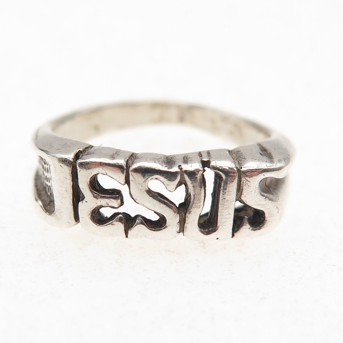 925 Sterling Silver Vintage Jesus Oxidized Name Ring Size 4.75