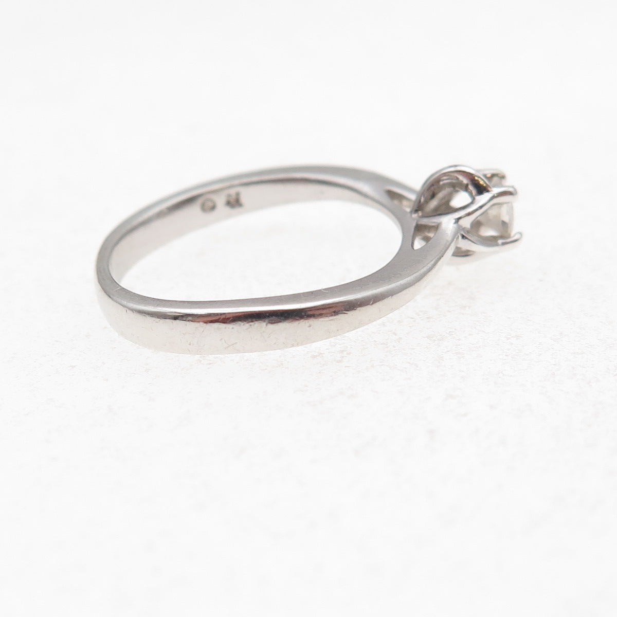 Key Star 925 Sterling Silver Round-Cut Moissanite Engagement Ring Size 6
