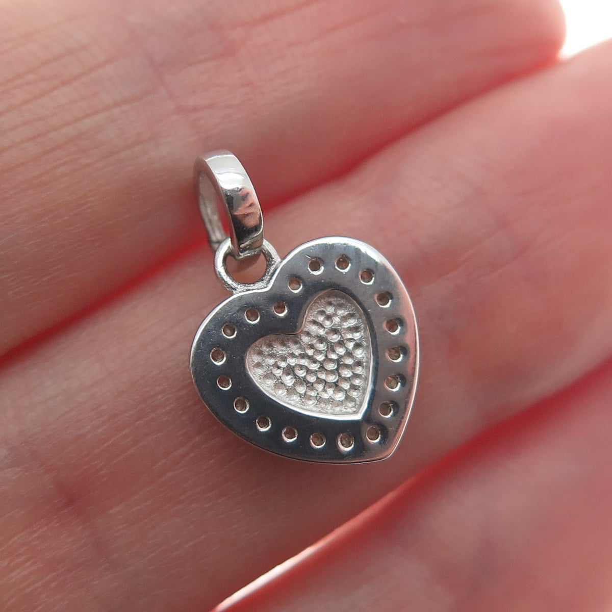 925 Sterling Silver Real Round-Cut Diamond Mom Heart Minimalist Pendant