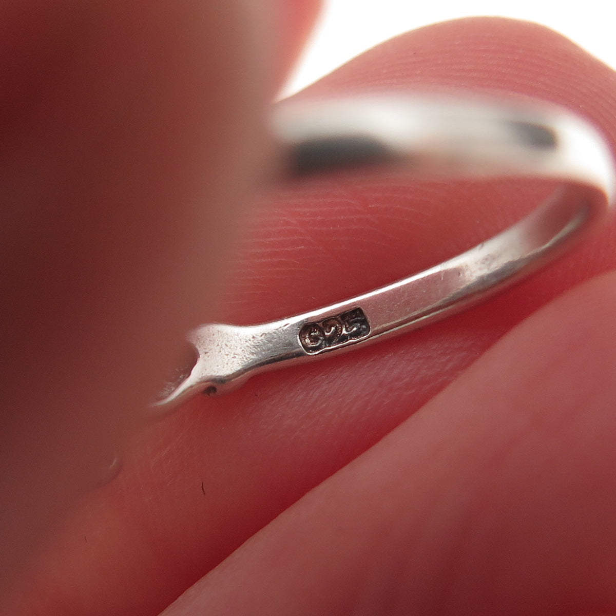 925 Sterling Silver Vintage Lavender C Z Irish Claddagh Oxidized Ring Size 5