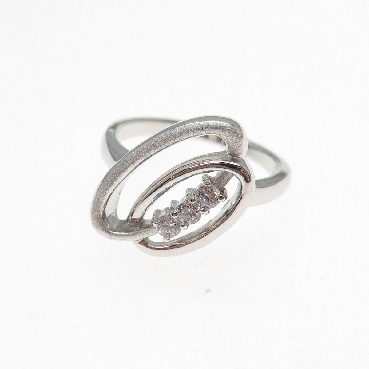 925 Sterling Silver Round-Cut C Z Interlocked Oval Circle Ring Size 8.25