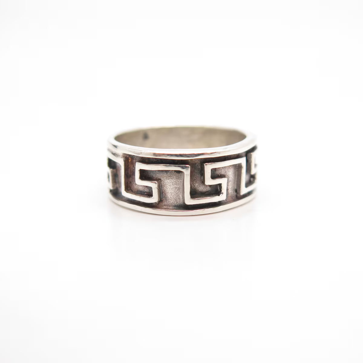 925 Sterling Silver Vintage Meander Band Ring Size 7 3/4
