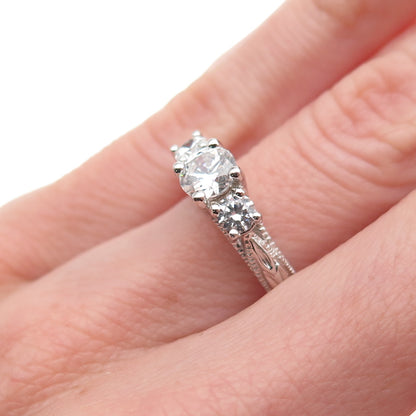 Ross Simons 925 Sterling Silver Round-Cut C Z Engagement Ring Size 5