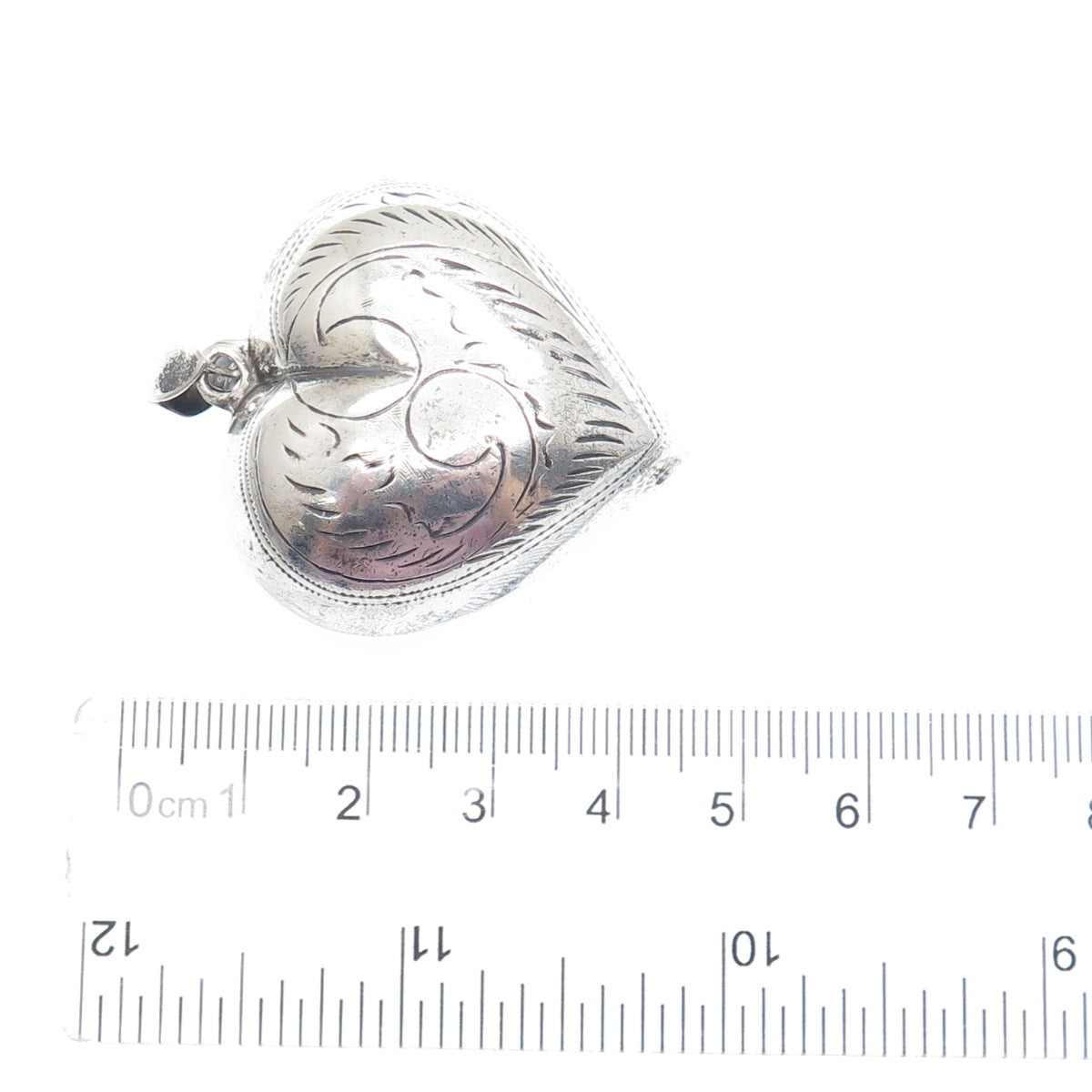 925 Sterling Silver Vintage Engraved Puffy Heart Pendant