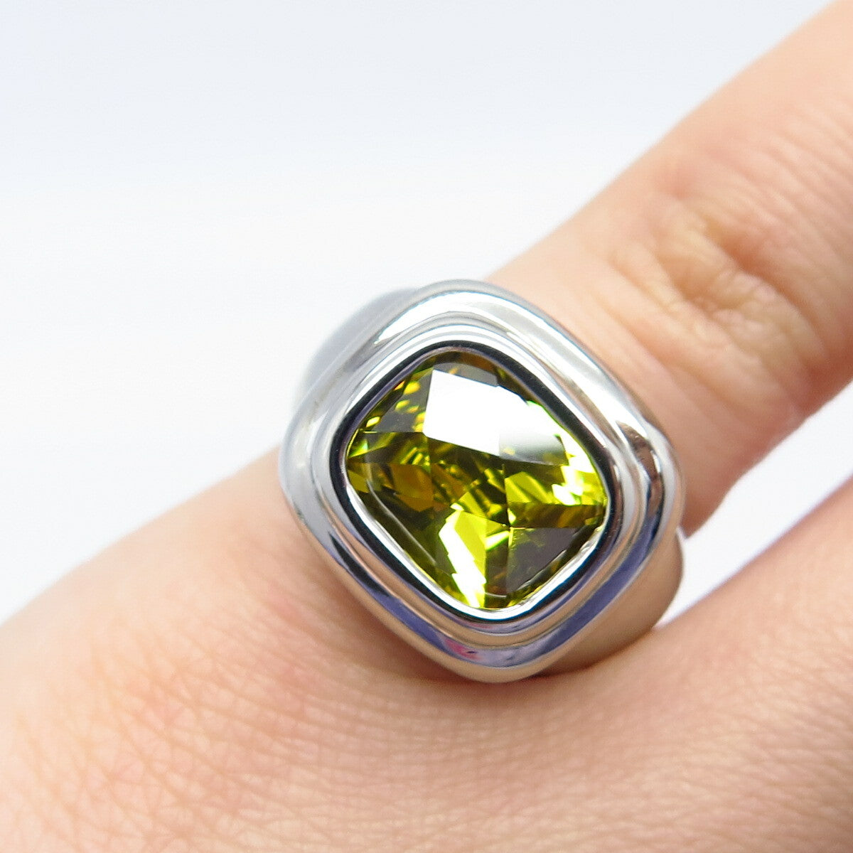 925 Sterling Silver Citrine-Tone C Z Ring Size 4.75