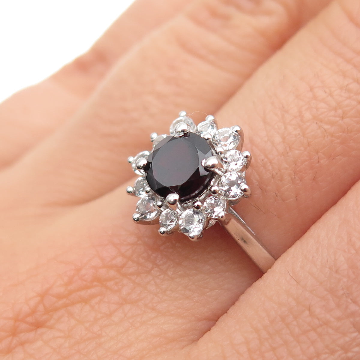 925 Sterling Silver Real Round-Cut Red Garnet & C Z Ring Size 9