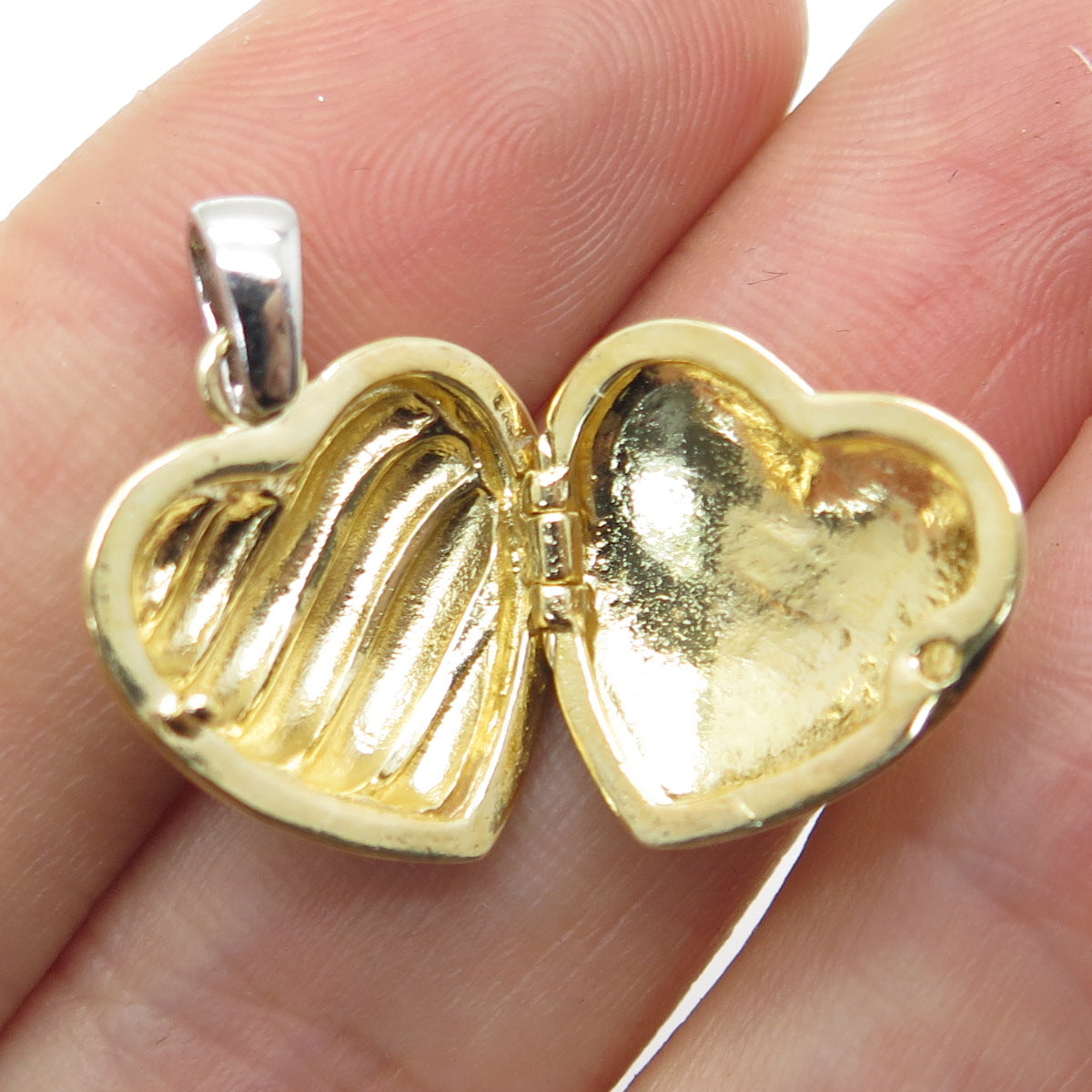 925 Sterling Silver 2-Tone Heart Ribbed Locket Pendant