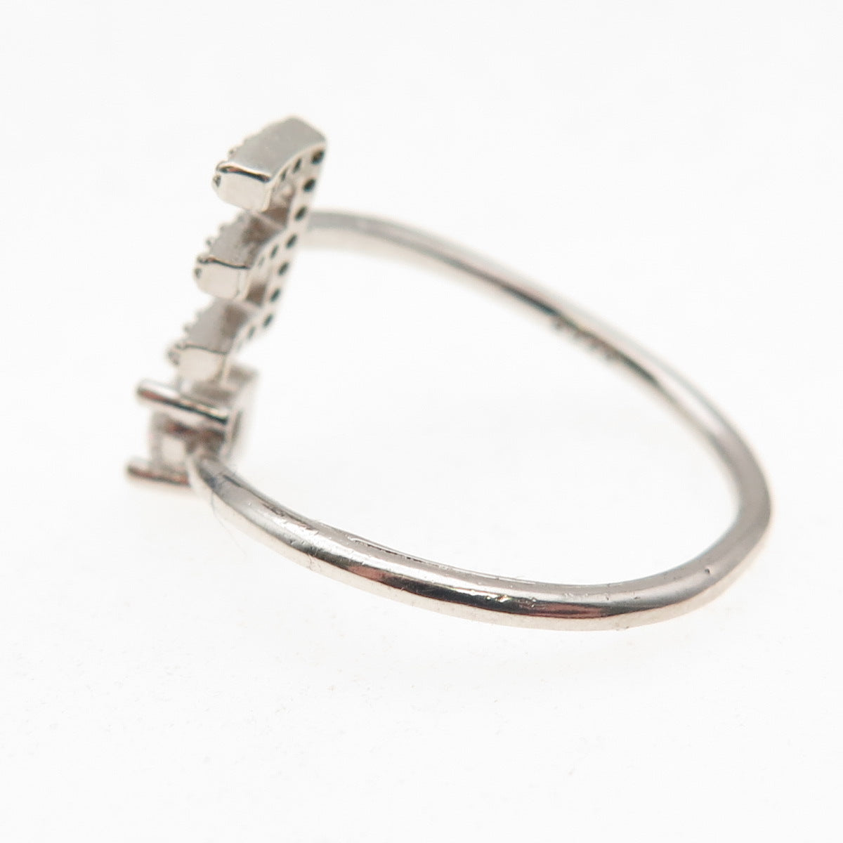 925 Sterling Silver Round-Cut C Z Letter E Initial Adjustable Ring Size 7.25