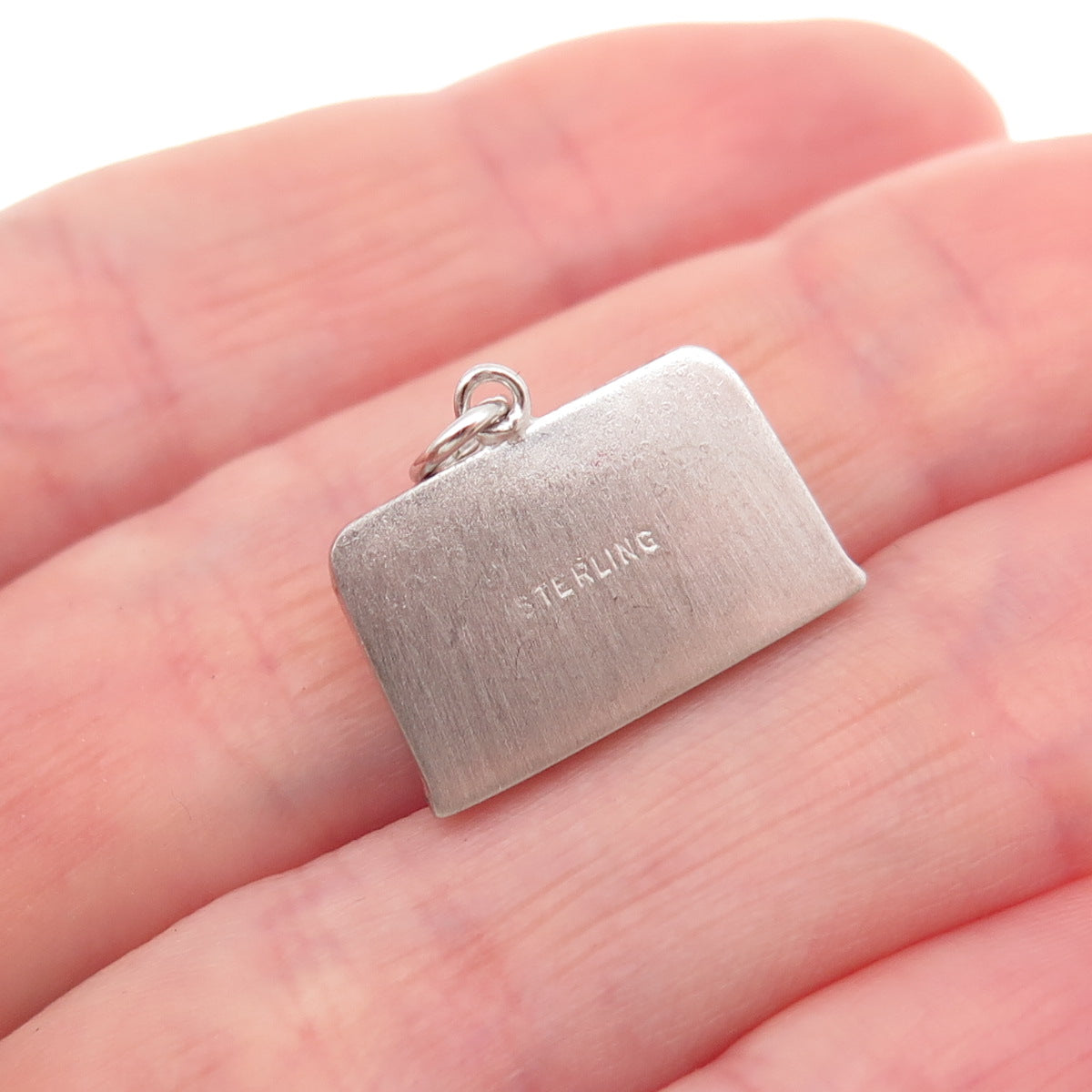 AE Art's Elegance 925 Sterling Silver Vintage Retro Radio 3D Mini Charm Pendant