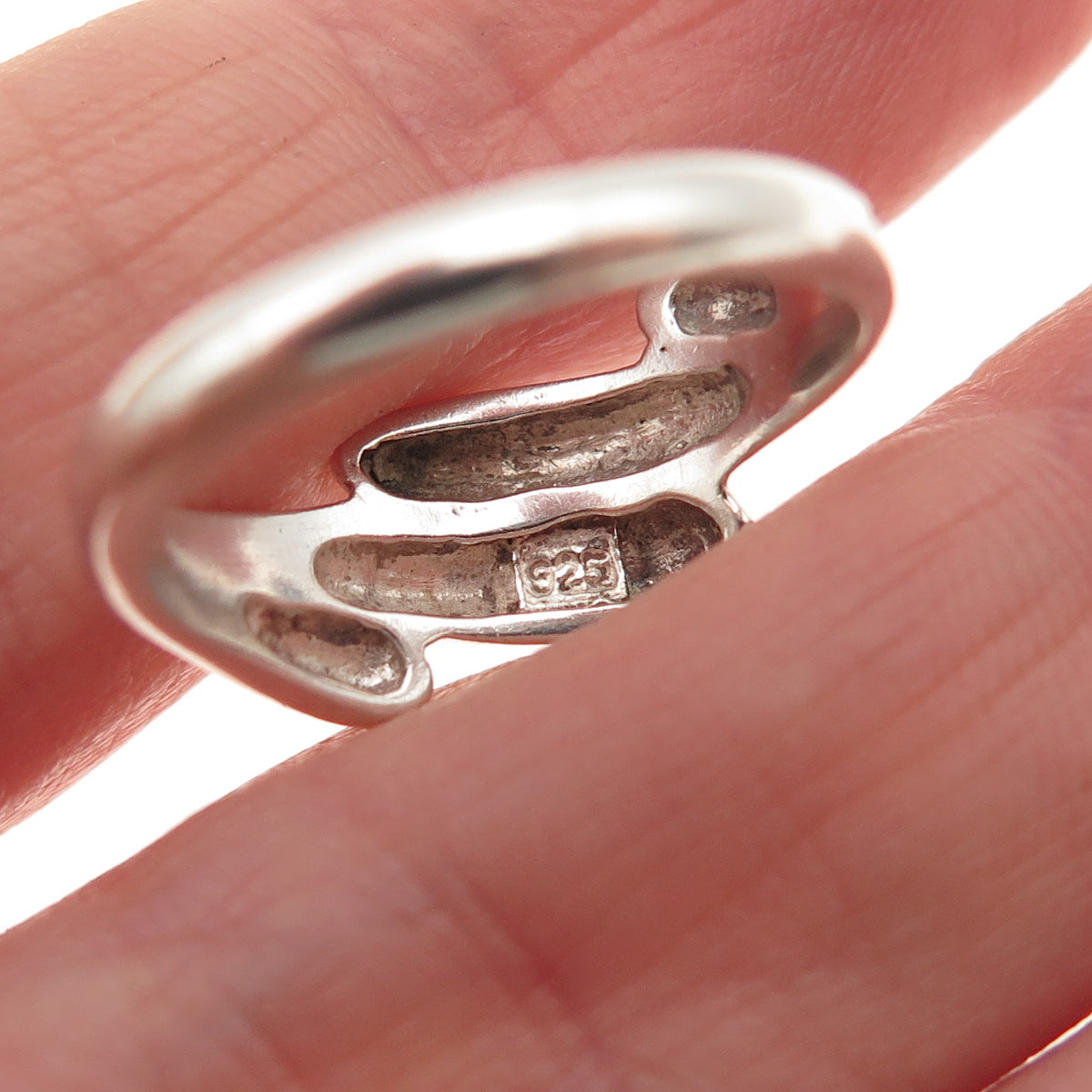925 Sterling Silver Vintage Modernist Oxidized Ring Size 6.75