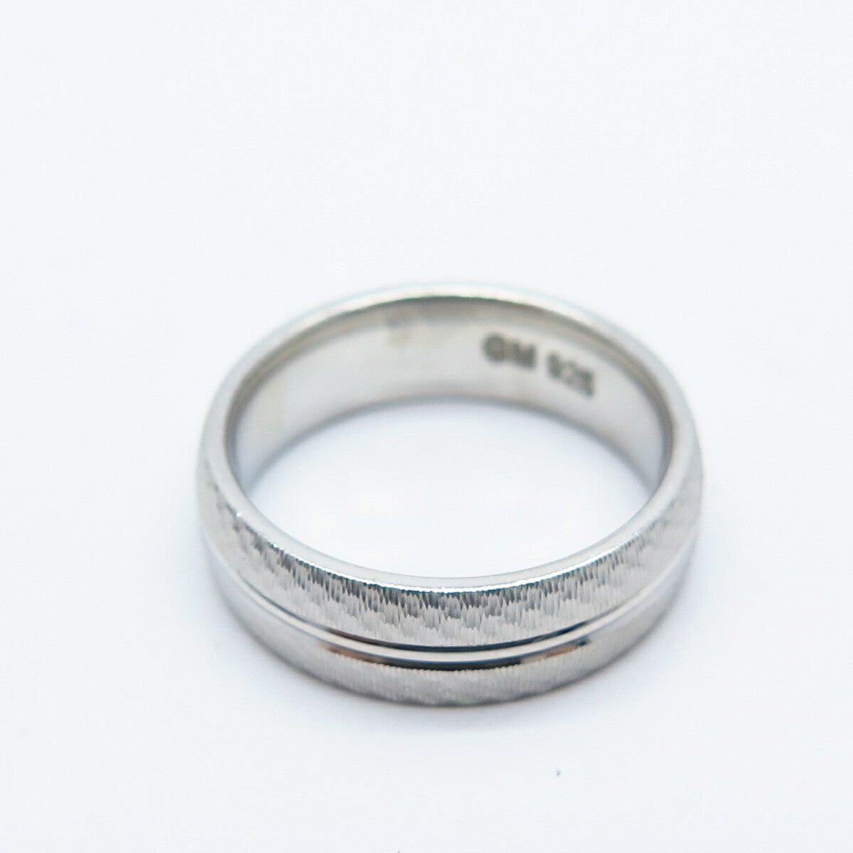 925 Sterling Silver Textured Band Ring Size 5.75