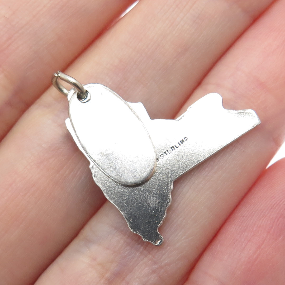 MAISELS INDIAN TRADING 925 Sterling Silver Vintage New York State Map Pendant