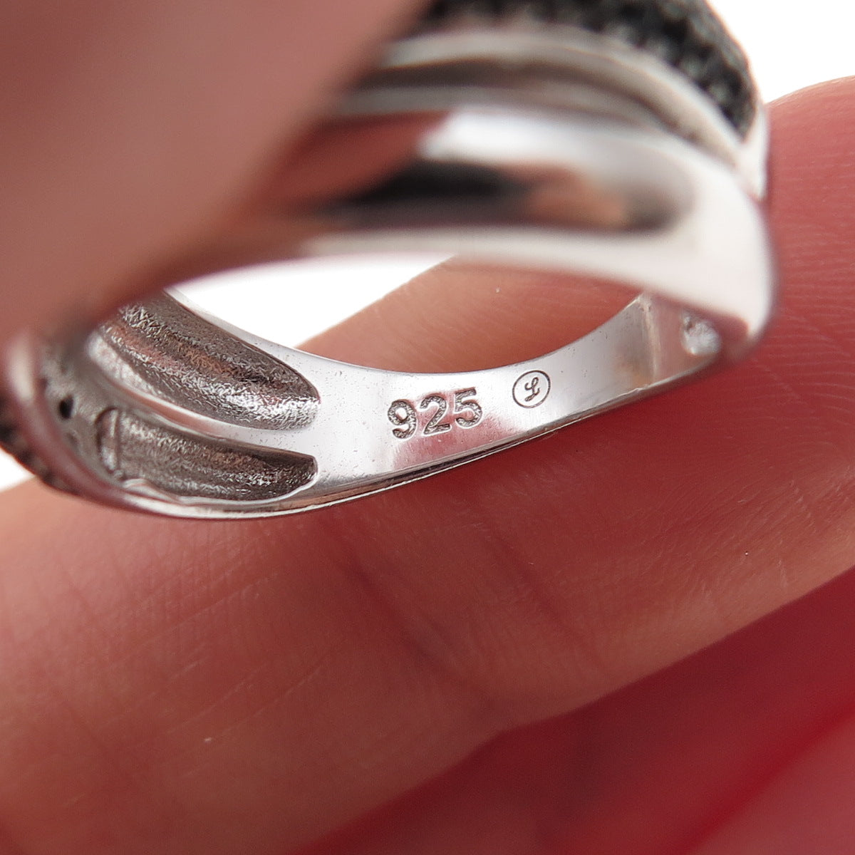 925 Sterling Silver Real Round-Cut Black Spinel Crisscross Ring Size 6.25