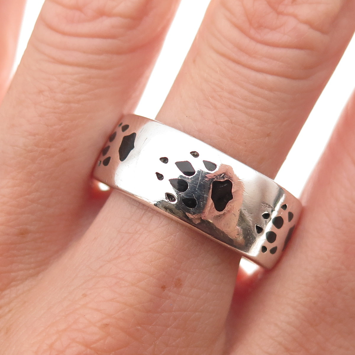 Silver Fox Old Pawn 925 Sterling Vintage Enamel Wolf Paw Band Ring Size 12