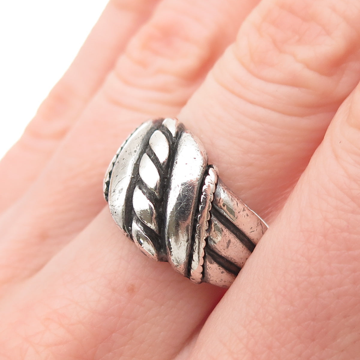 925 Sterling Silver Vintage Modernist Oxidized Ring Size 8.75