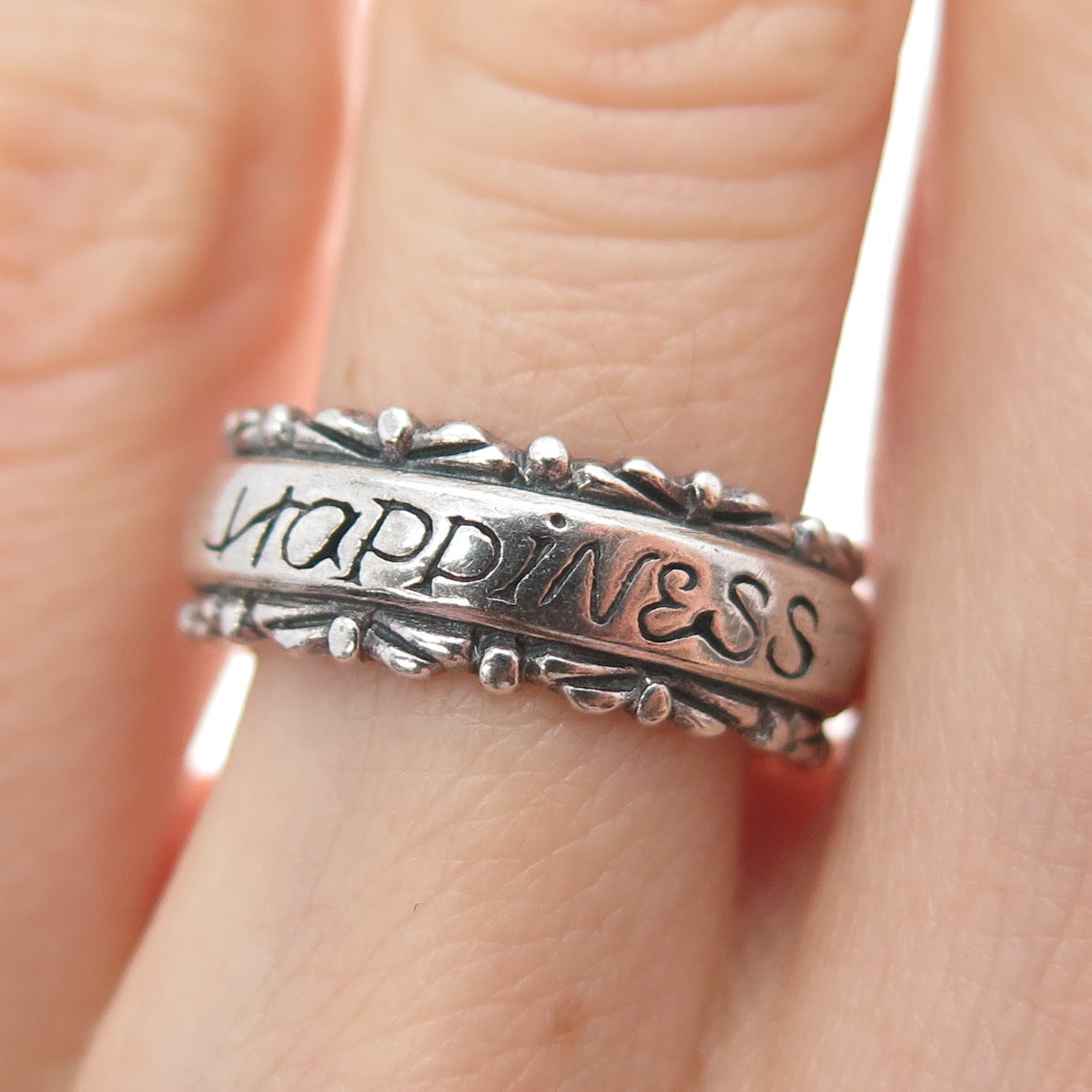 925 Sterling Silver Vintage Happiness Oxidized Band Ring Size 6