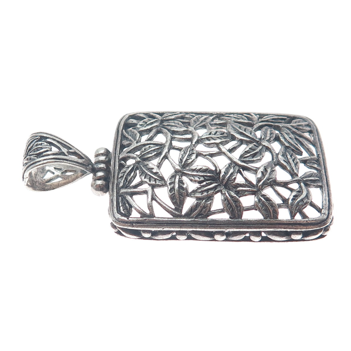 925 Sterling Silver Vintage Floral Leaf Ornate Oxidized Pendant