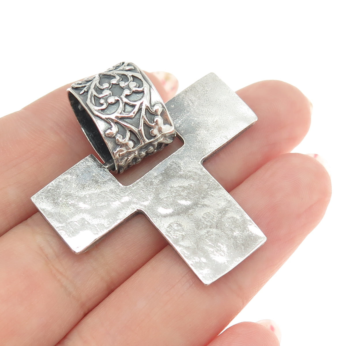 SILPADA 925 Sterling Silver Vintage Hammered Cross Pendant