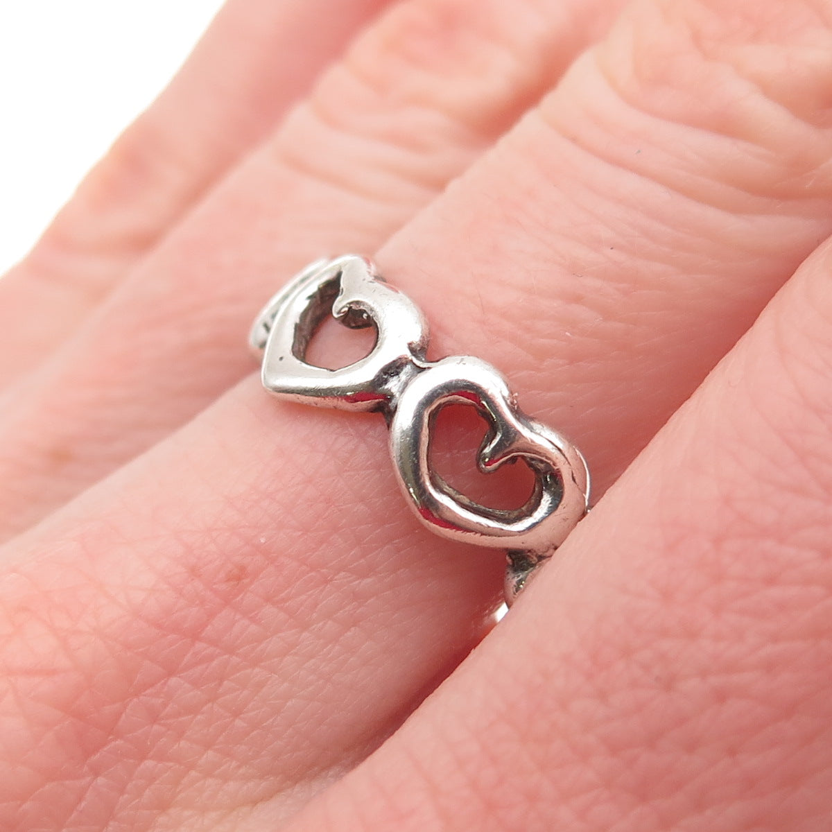 925 Sterling Silver Vintage Open Heart All Around Oxidized Ring Size 7.25