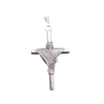 925 Sterling Silver Vintage Roped Cross Religious Pendant