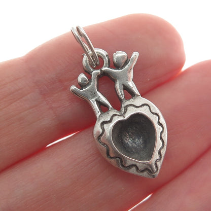 ANNI + CO 925 Sterling Silver Vintage Children Heart Oxidized Minimalist Pendant