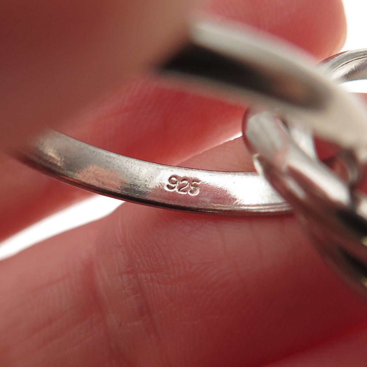 925 Sterling Silver Vintage Interlocked Trinity Oxidized Band Ring Size 8