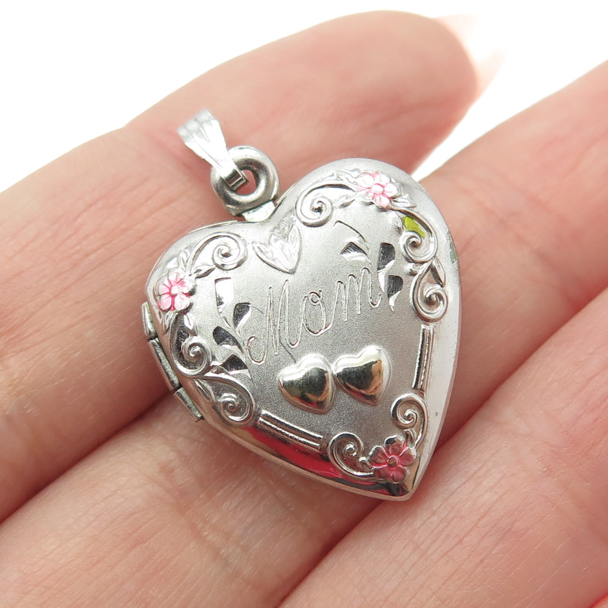 TRU KAY 925 Sterling Silver Enamel "Mom" Engraved Floral Heart Lock Pendant