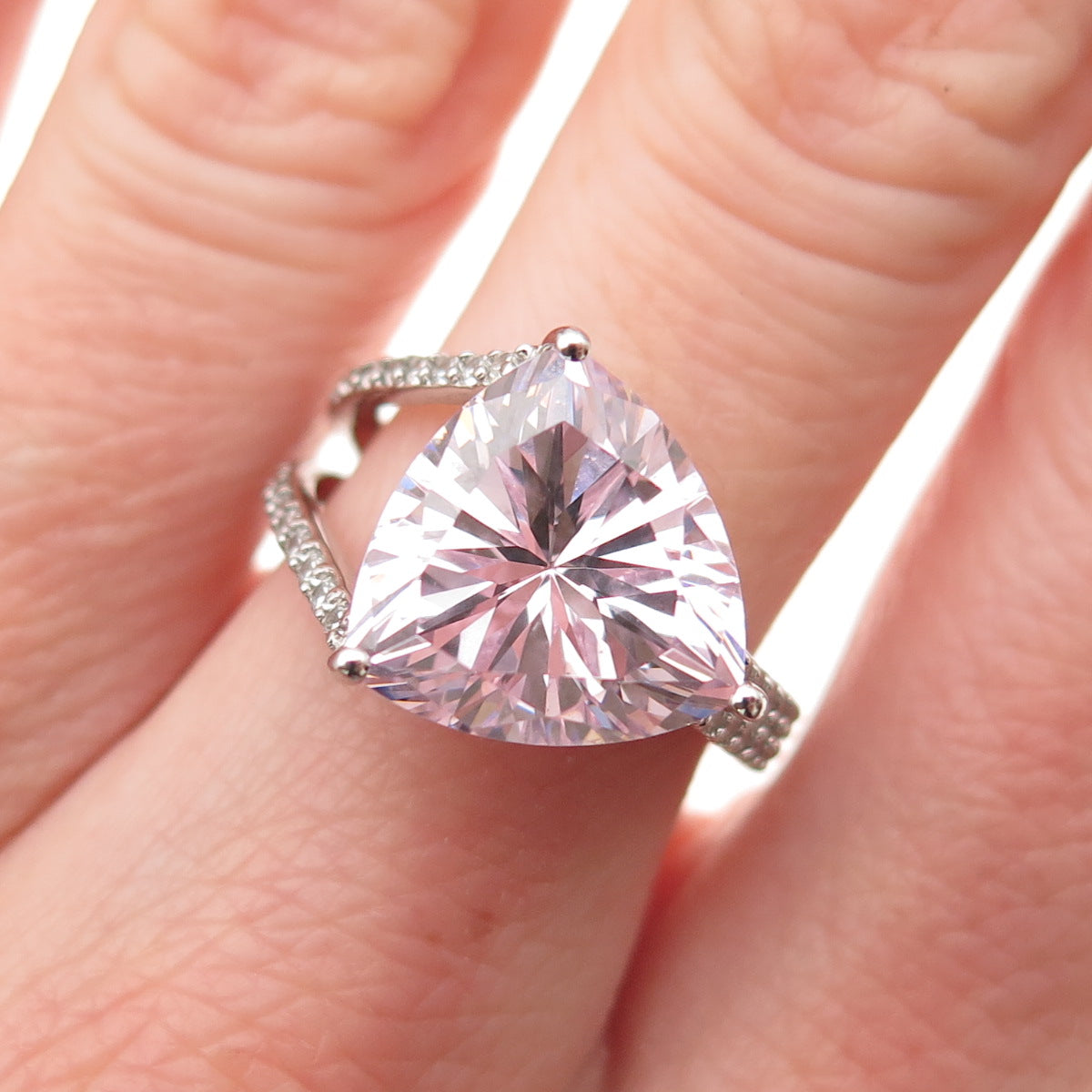 925 Sterling Silver Triangle-Cut Lavender & Round-Cut White C Z Ring Size 6