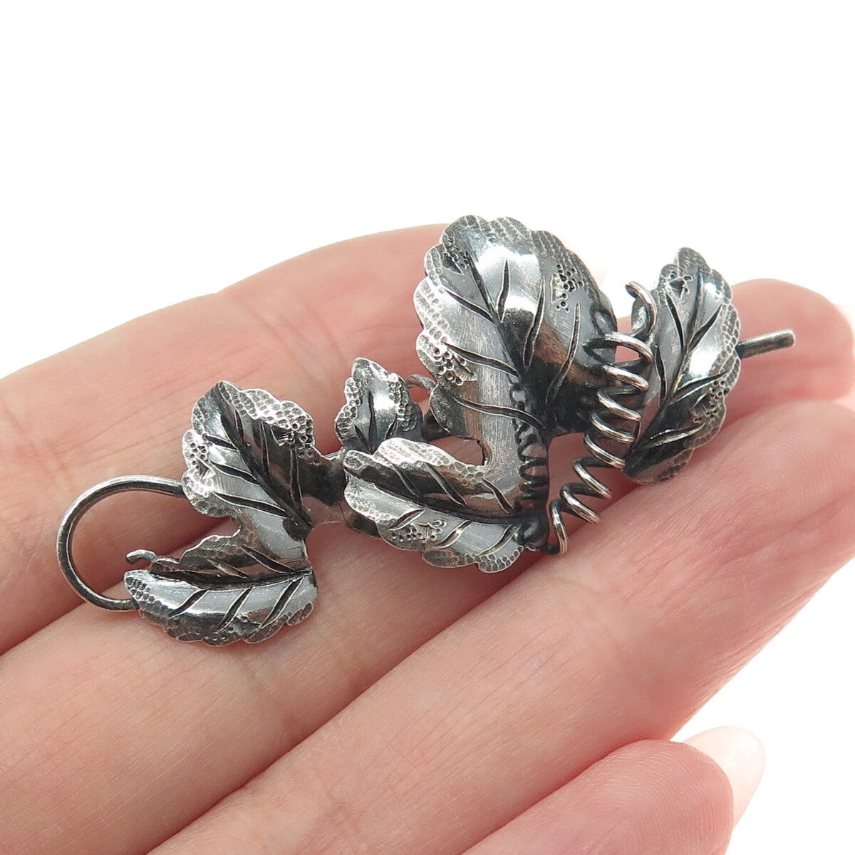 925 Sterling Silver Antique Art Deco Grape Leaves Oxidized Pin Brooch