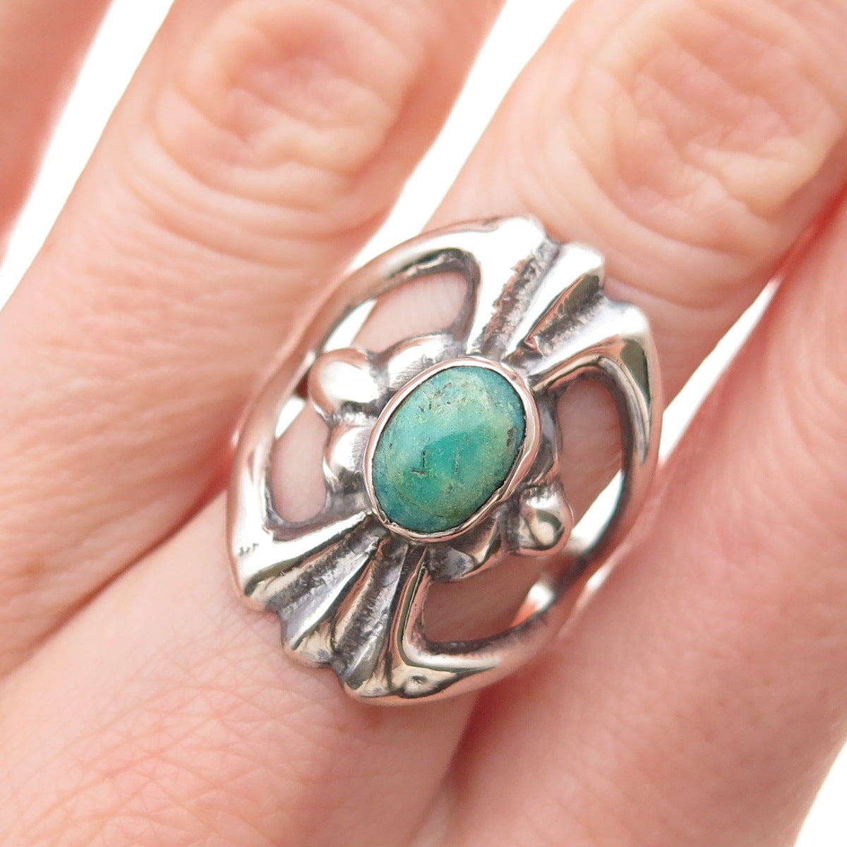 Old Pawn Sterling Silver Vintage Southwestern Turquoise Tribal Ring Size 6.75
