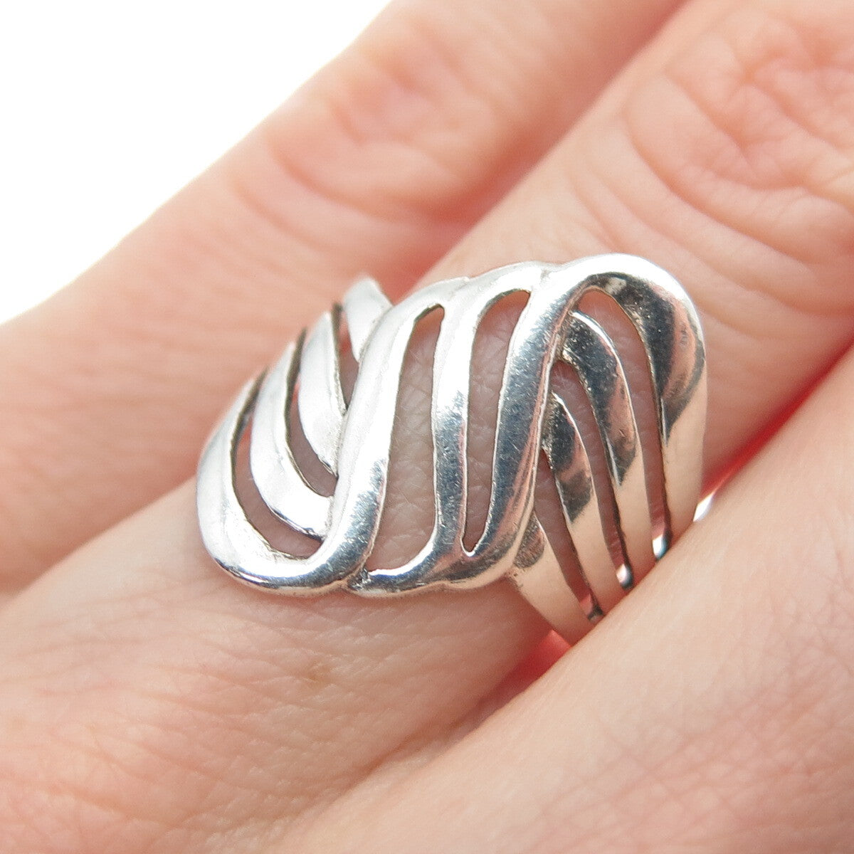 925 Sterling Silver Vintage Modernist Wavy Ring Size 6.25