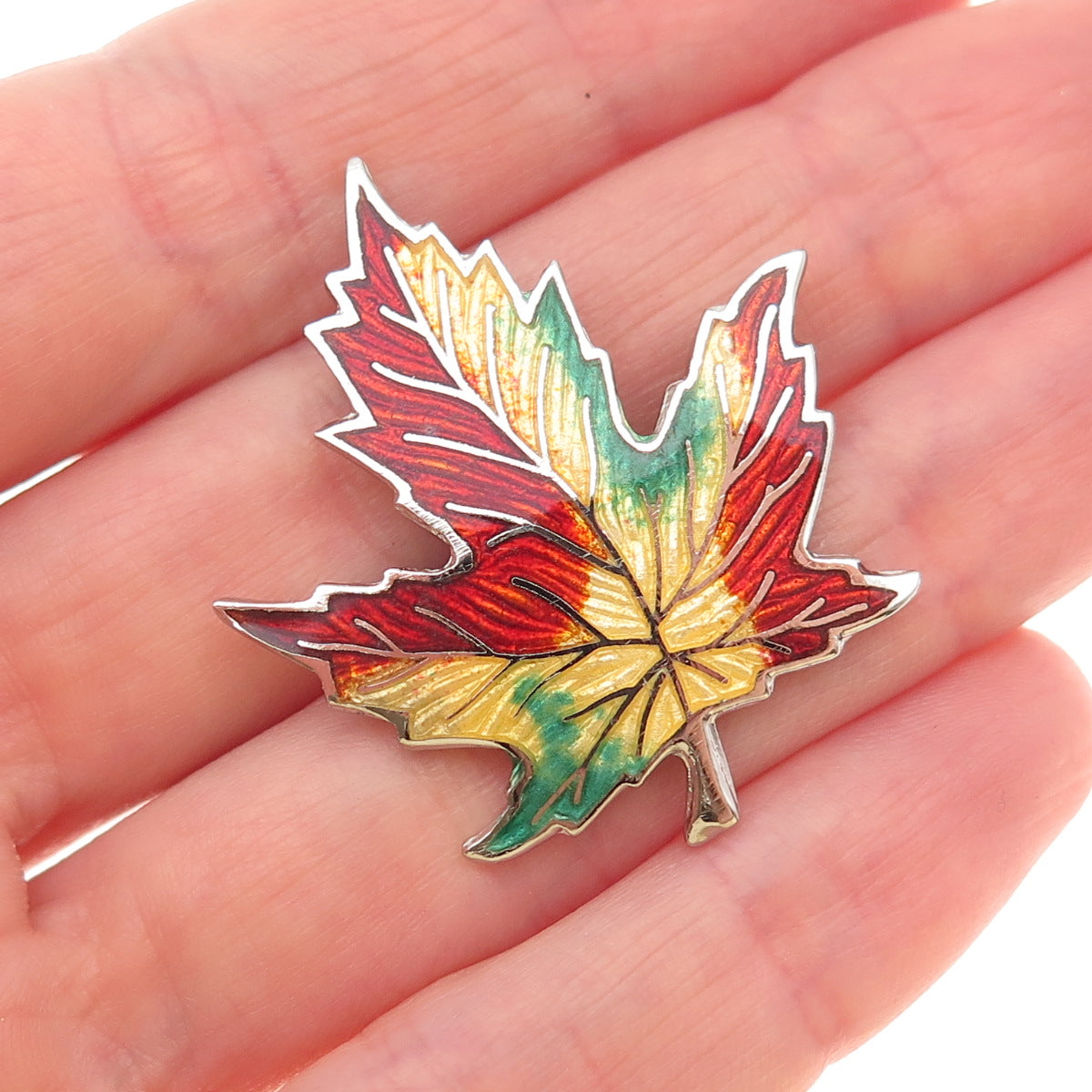 Breadner Co. 925 Sterling Silver Vintage Enamel Maple Leaf Pin Brooch