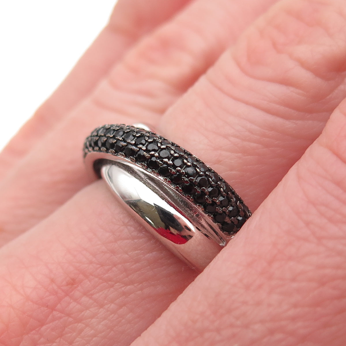 925 Sterling Silver Real Round-Cut Black Spinel Crisscross Ring Size 6.25