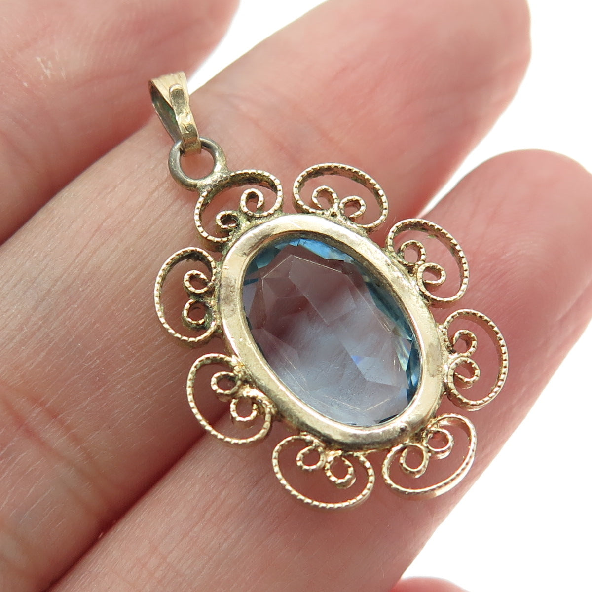 1/20 12K Gold Filled Antique Blue Oval-Cut Shaped C Z Ornate Pendant