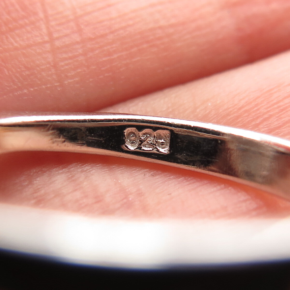 925 Sterling Silver Pave C Z Braided Ring Size 8.25