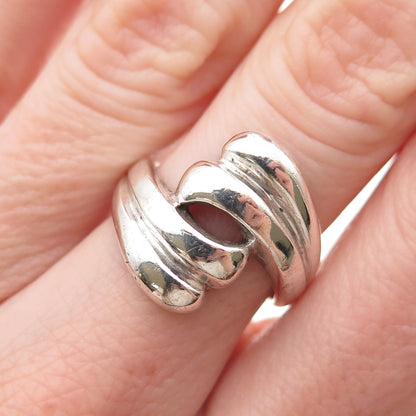 925 Sterling Silver Vintage Modernist Bypass Oxidized Ring Size 5.75